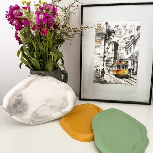 Cloud tray